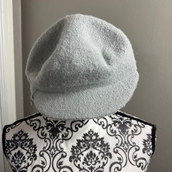 Nine West light gray newsboy cap hat cozy winter fall - Picture 1 of 7